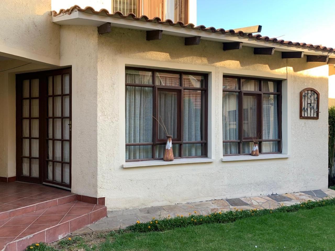 Apartamento Con Jardin Cochabamba Bagian luar foto