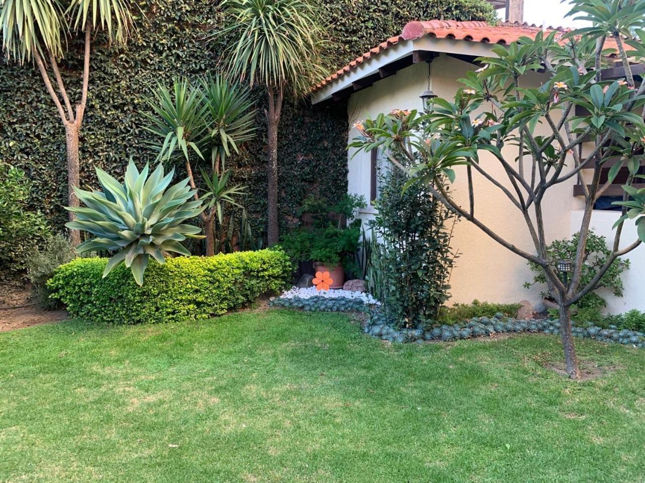 Apartamento Con Jardin Cochabamba Bagian luar foto