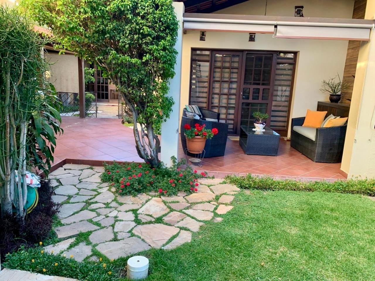 Apartamento Con Jardin Cochabamba Bagian luar foto
