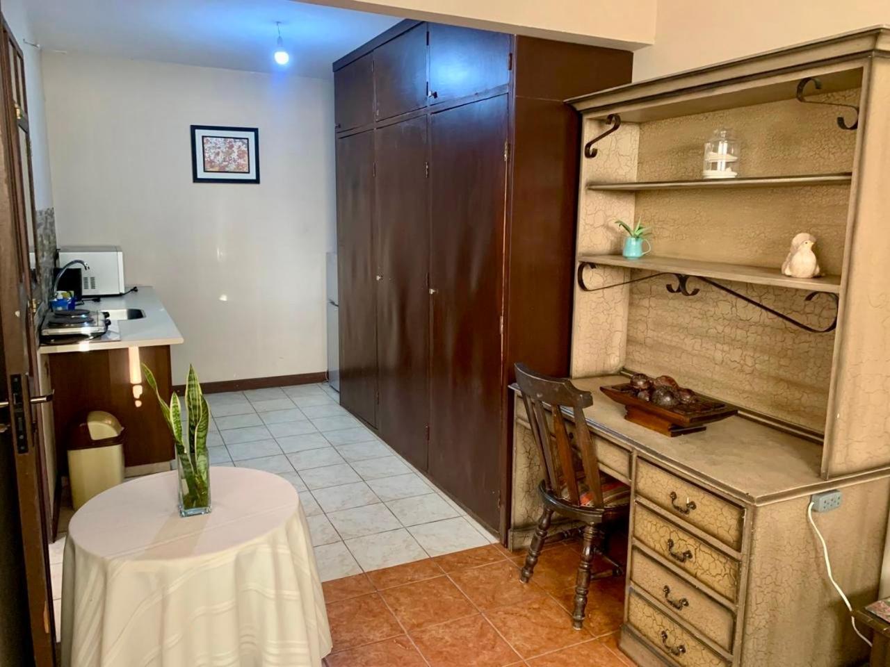 Apartamento Con Jardin Cochabamba Bagian luar foto